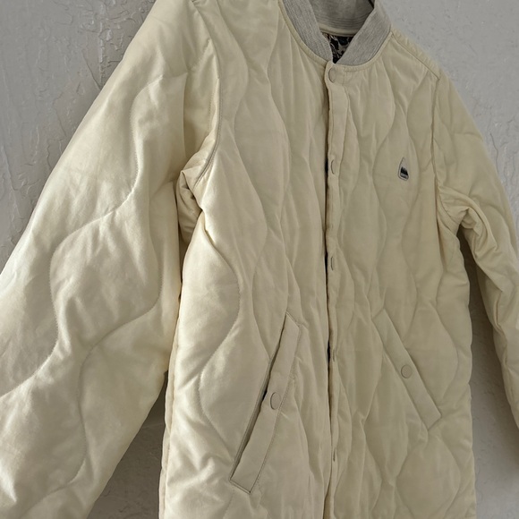 Burton Puffer Jacket - Picture 3 of 15